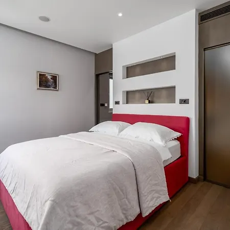 Villa New! 5-star M Split With Indoor Pool, Jacuzzi, Finnish Sauna, Near Town Split *