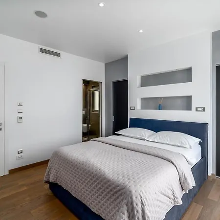 New! 5-star M Split With Indoor Pool, Jacuzzi, Finnish Sauna, Near Town Split *
