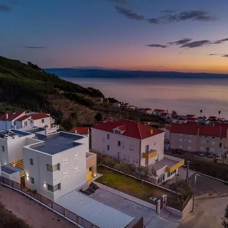 New! 5-star M Split With Indoor Pool, Jacuzzi, Finnish Sauna, Near Town Split Villa *
